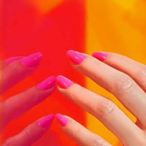 Shockwave a neon power pink. Each set includes 16 double-ended nail strips.
